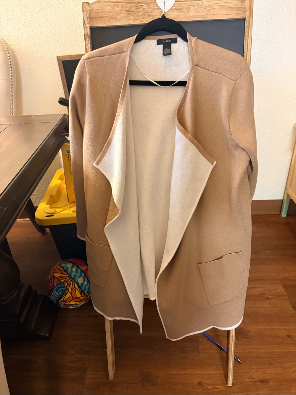 Fall/winter season - Picture 2 of 2